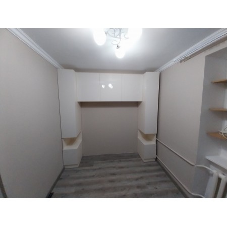 Dulap pentru dormitor stil  modern A-79